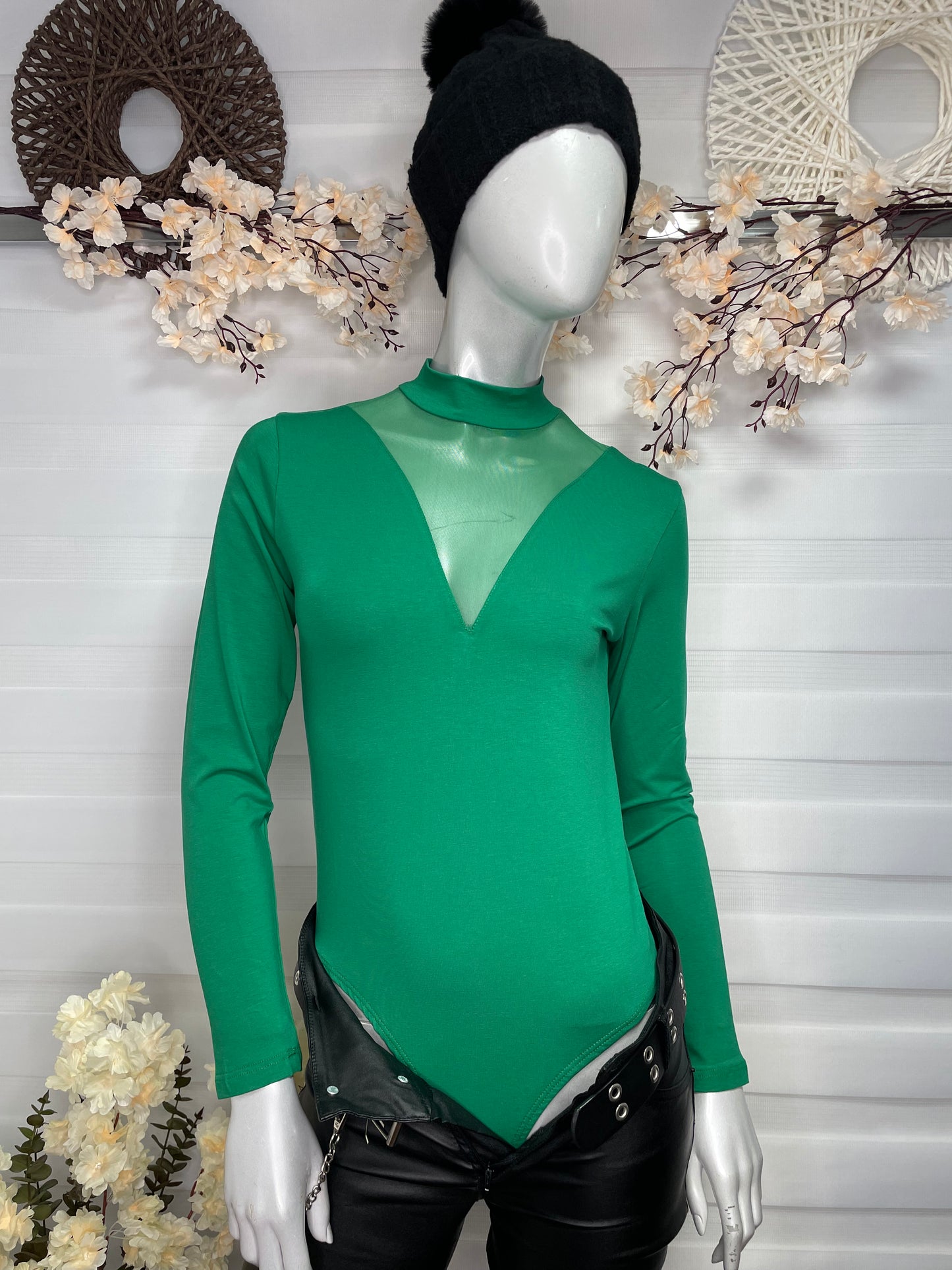 Body transparencia escote